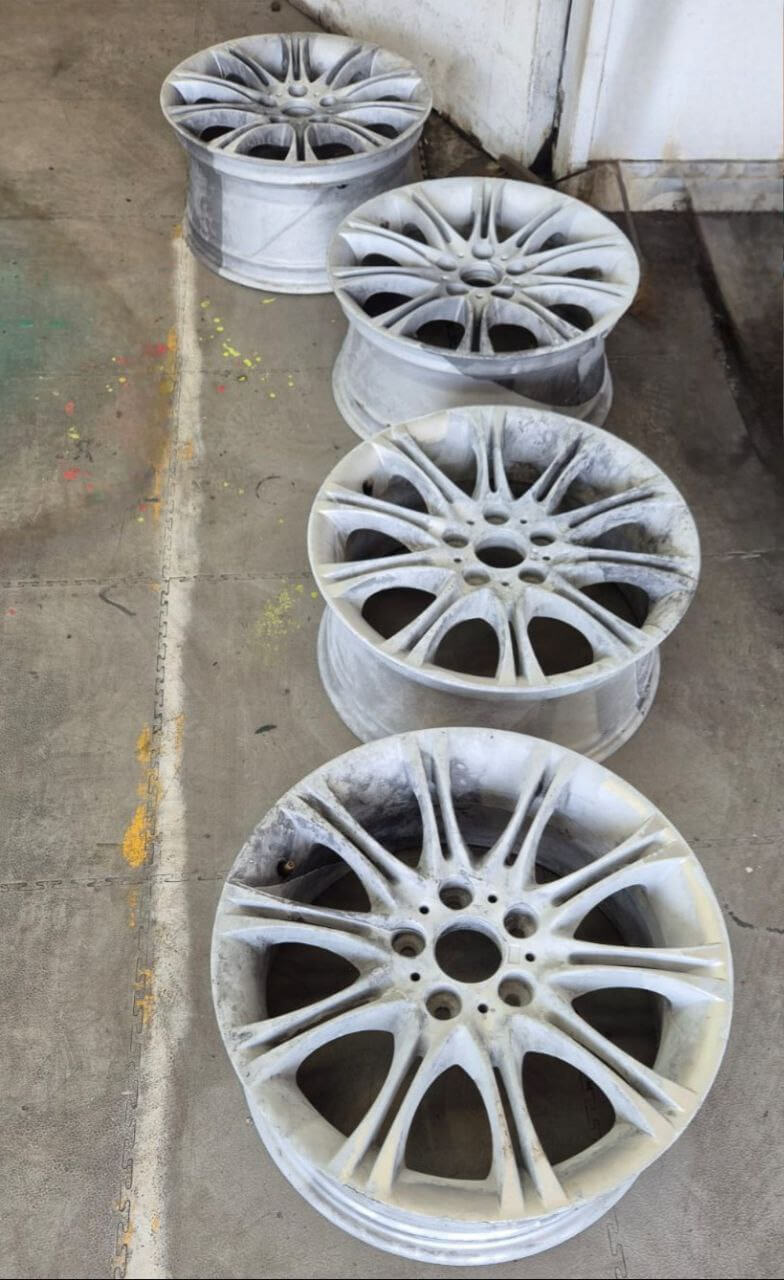 Before & After Alloy wheels refurbishment in Best tint Company